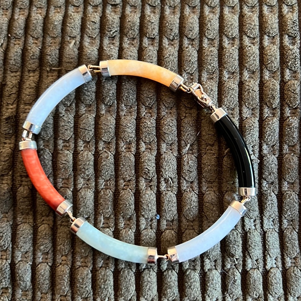 Gemstone cabachon bracelet